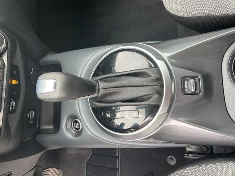 Nissan Juke N-Connecta 1.0 DIG-T AUTOMATIK Klimaautom Fahrerprofil DAB Ambiente Beleuchtung
